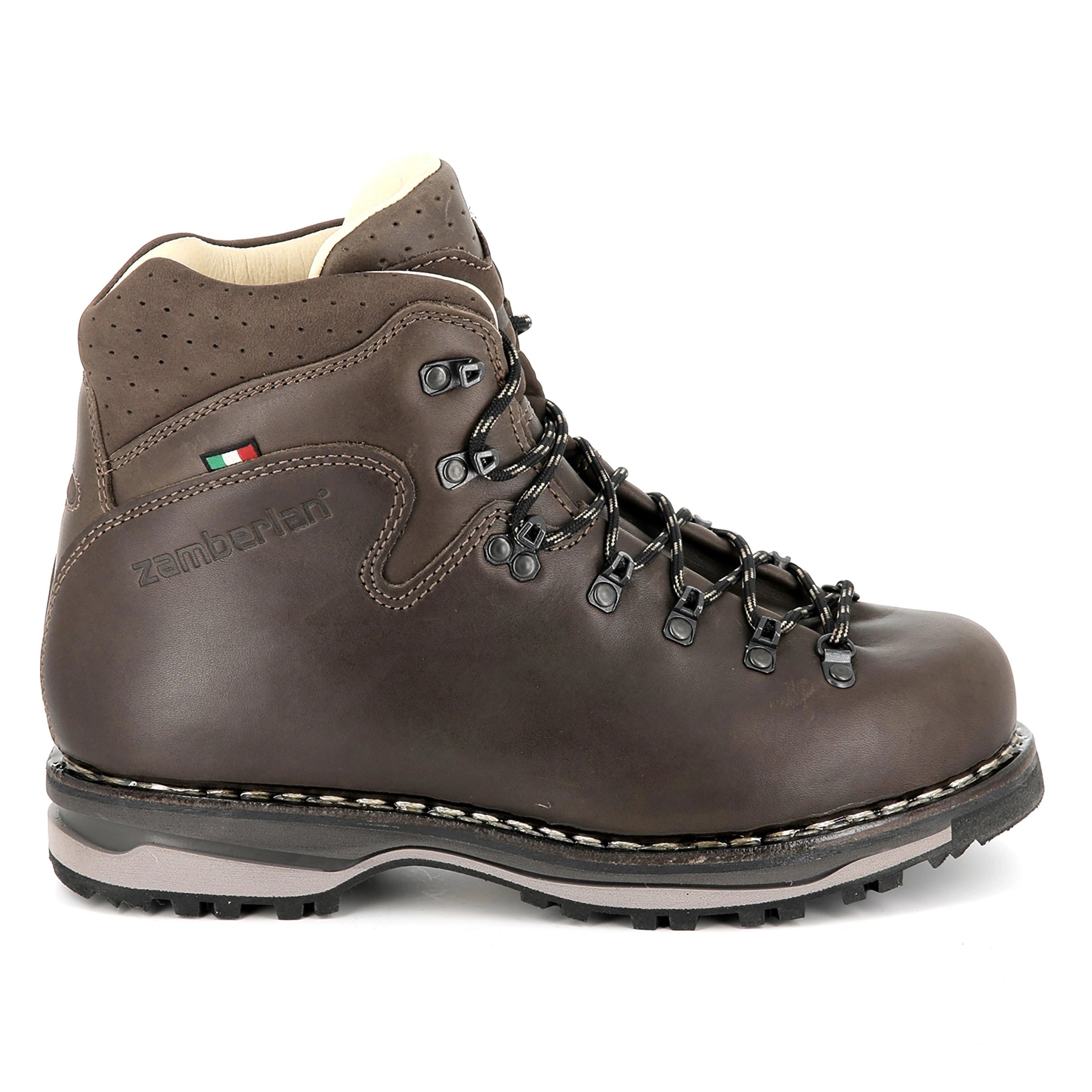 Latemar's Peak: Conquer the Trails in Ultimate Comfort and Gore-Tex Protection, with RR style.